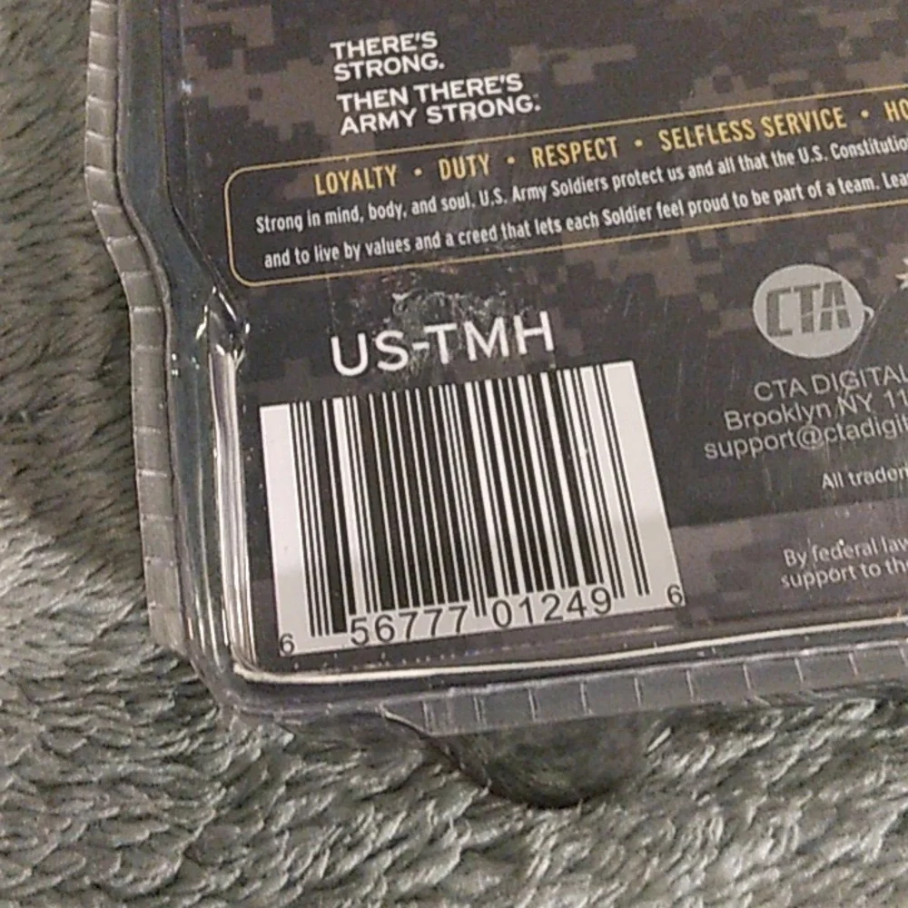New In Beat Up Sealed Package CTA U.S. Army Throat Mic Headset For Xbox 360
